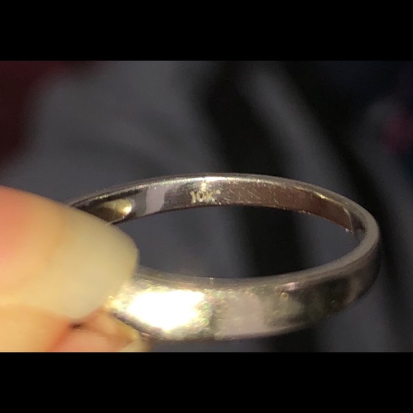 3 diamond promise ring - Picture 8 of 8